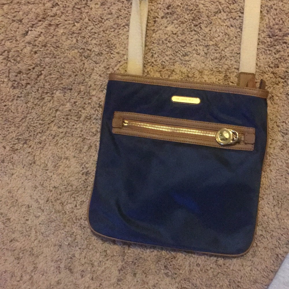 Cross body